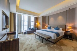 Minibar, két bảo mật tại phòng, bàn ủi/dụng cụ ủi quần áo 