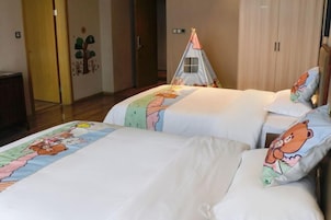 Minibar y caja de seguridad en la habitación