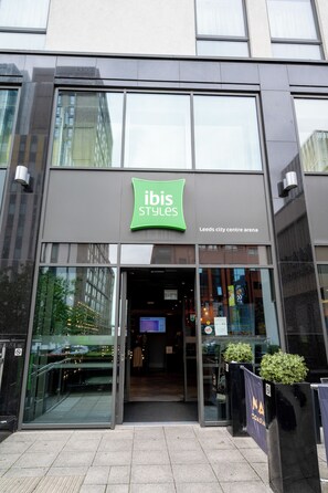 Terrace/patio - ibis Styles Leeds Centre Arena (Leeds)