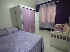 Apartamento estándar, 4 habitaciones | 1 dormitorio, tabla de planchar con plancha, wifi gratis