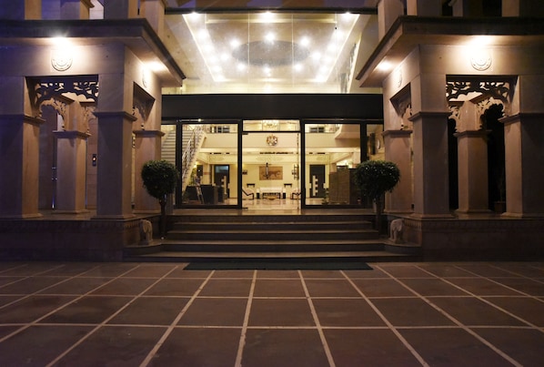 Entrée de l’hébergement