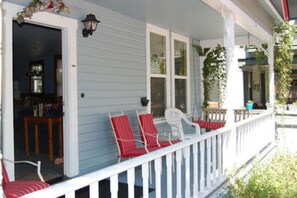 Room, Private Bathroom (Sherwin Cottage) | Terrace/patio
