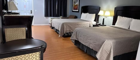 Chambre Standard, 2 grands lits, non-fumeur | Bureau, accĂšs au Wi-Fi (inclus), literie fournie