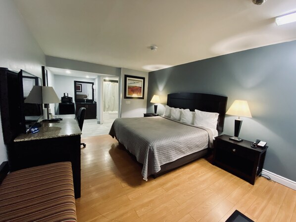 Escritorio, wifi gratis y ropa de cama