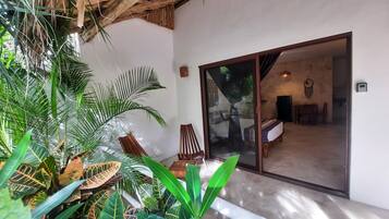 Coba | Terraza o patio