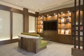 Sala de estar en el lobby