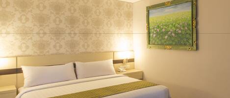 1 bedroom, in-room safe, desk, laptop workspace