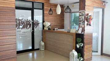 Khu tiếp khách ở sảnh