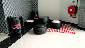 Lobby sitting area - Swiss-Belexpress Nilai (Nilai)
