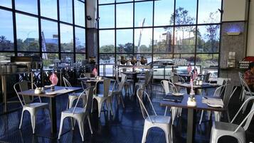 Breakfast, lunch, dinner served; local and international cuisine