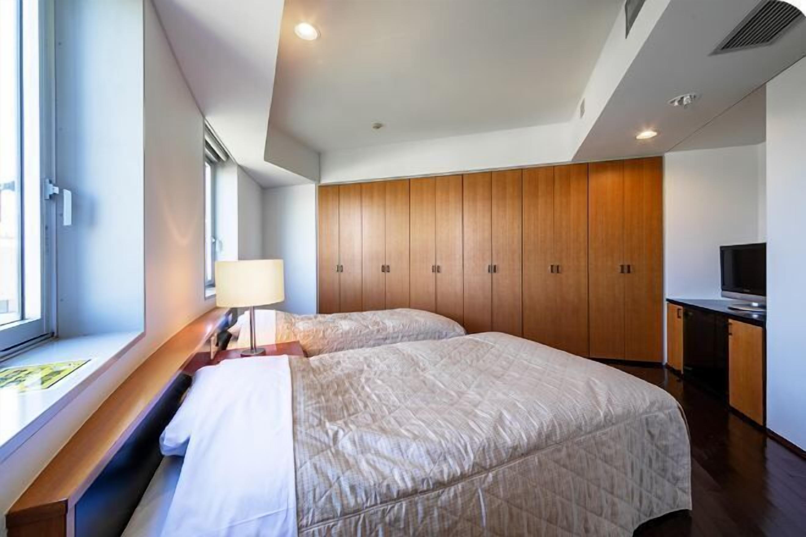 In-room safe, iron/ironing board, free WiFi, bed sheets