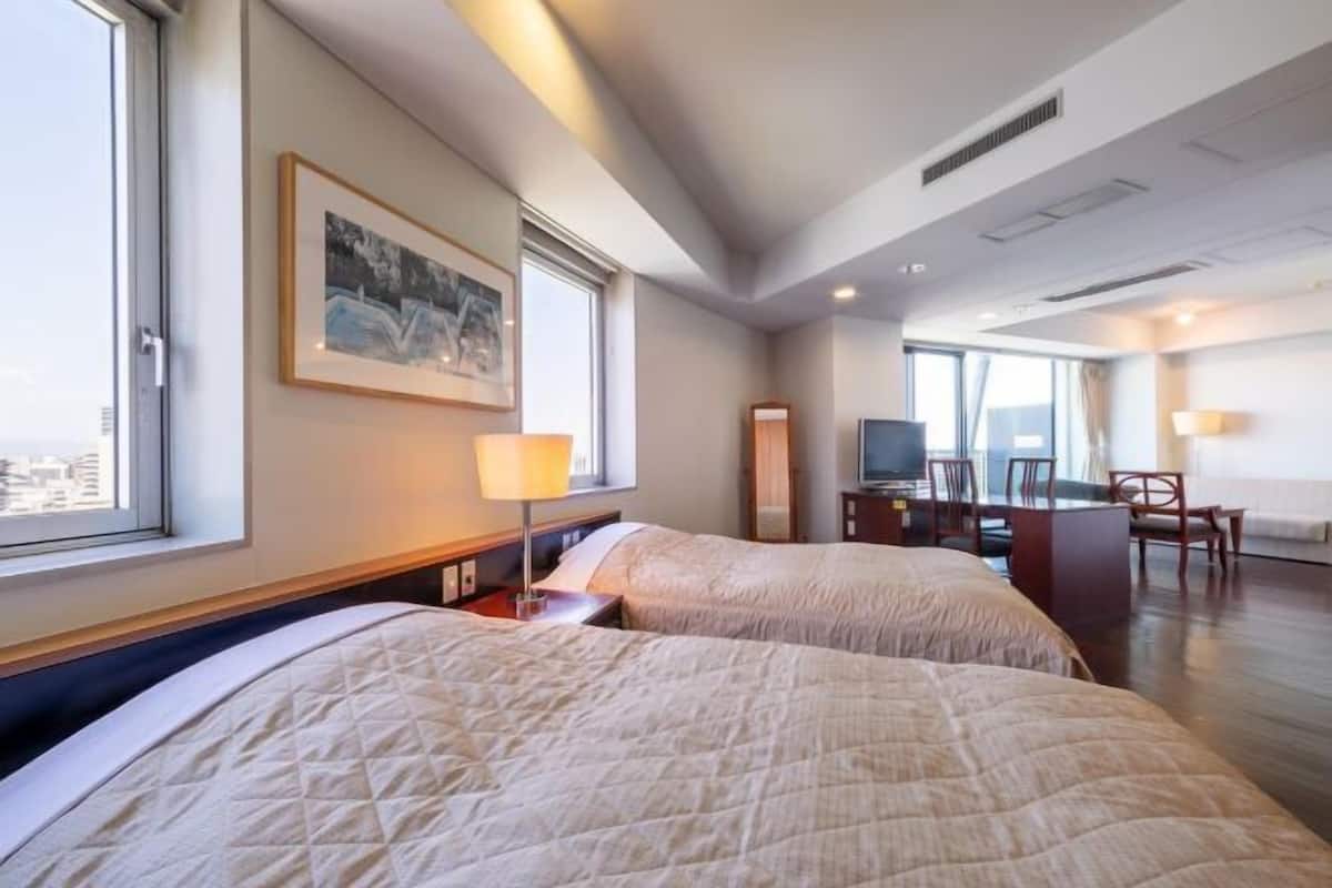 1 bedroom, in-room safe, iron/ironing board, free WiFi