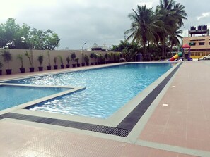 Seasonal outdoor pool