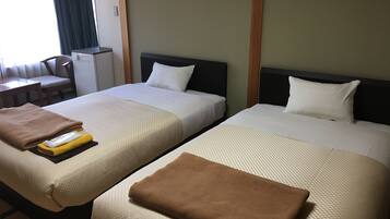 Economy Twin Room (Shared Bathroom) | In-room safe, free WiFi