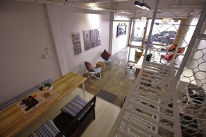 Tägliches kontinentales Frühstück (60 THB pro Person)