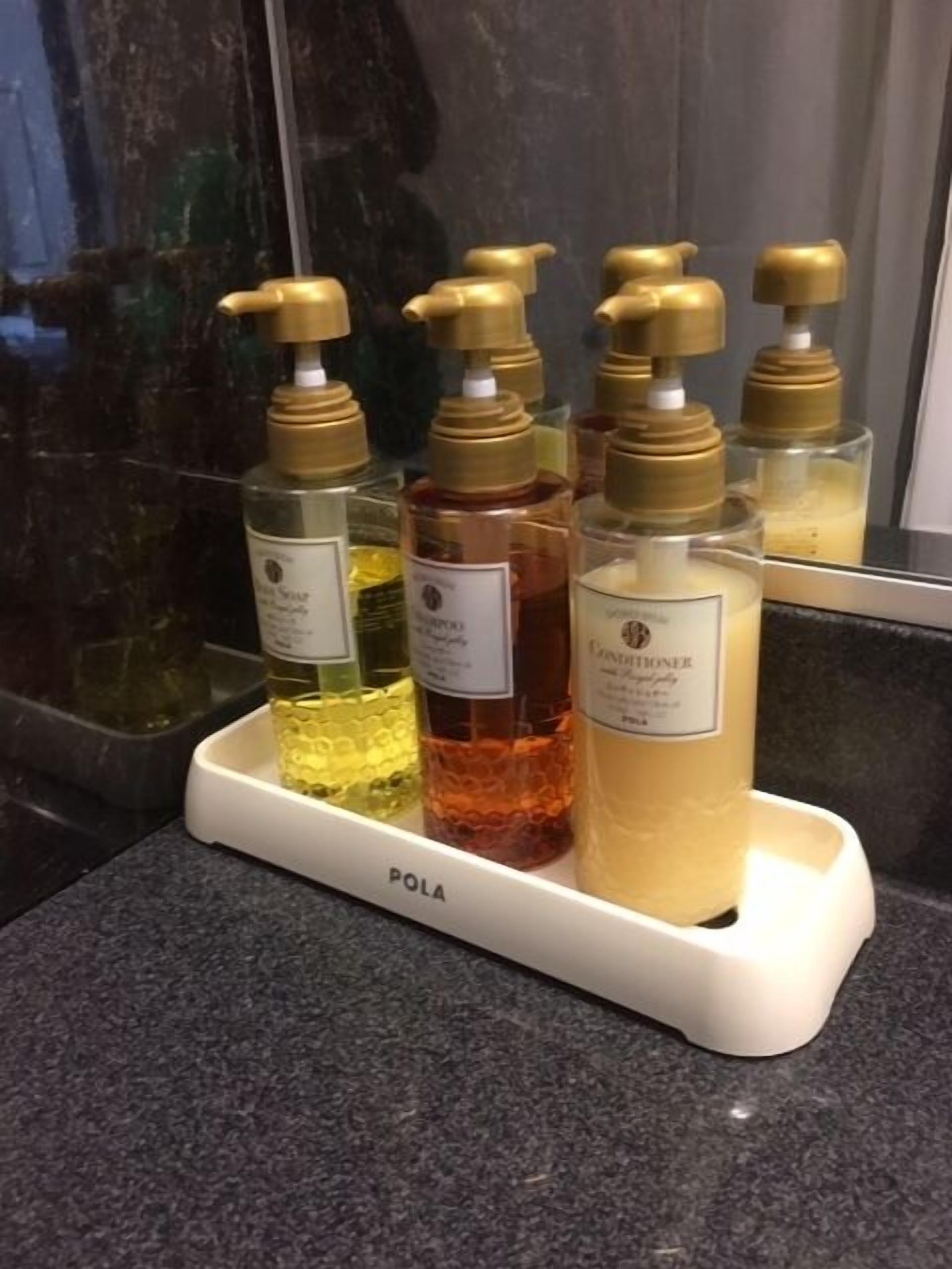 shower, free toiletries, hair dryer, slippers