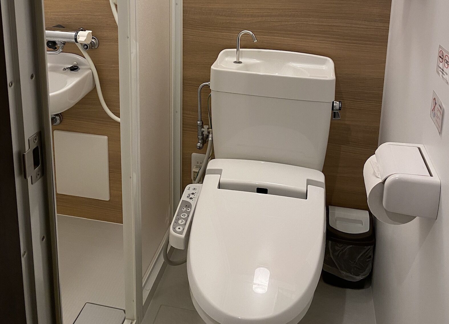 shower, free toiletries, hair dryer, slippers