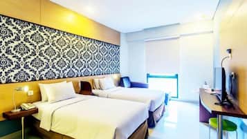 1 bedroom, premium bedding, desk, blackout drapes