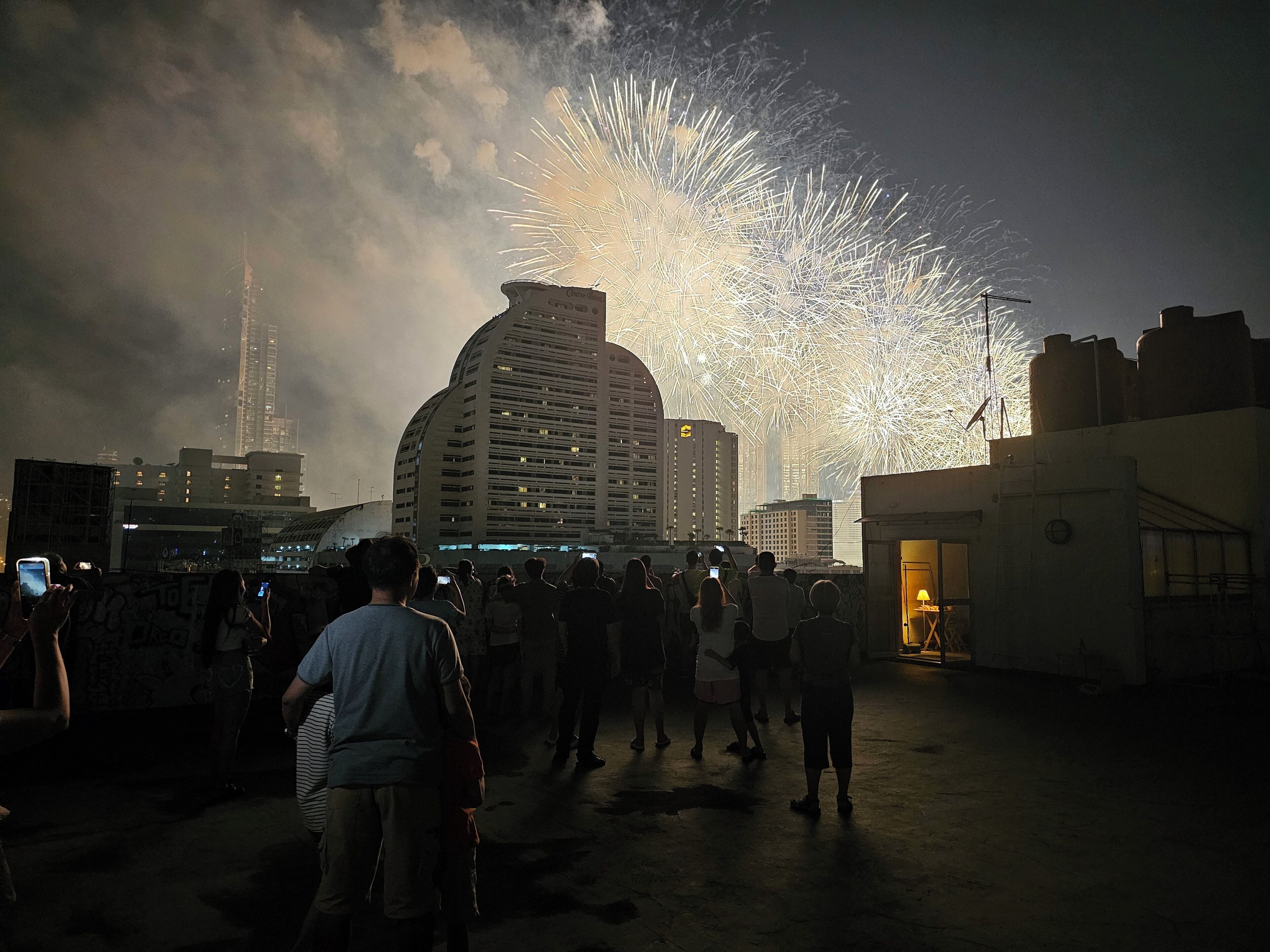 Photo - Somewhere to Escape - Hometel