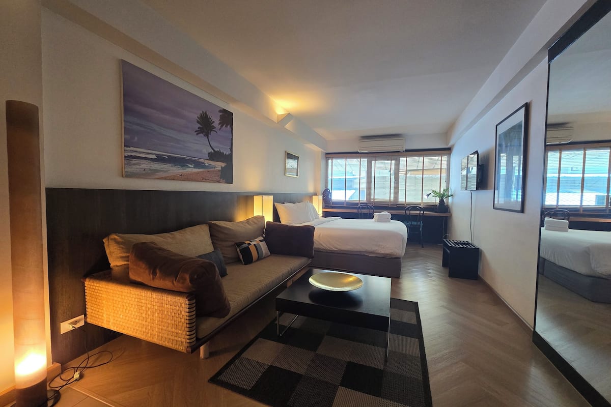 No.1 Suite Escape : King bed + Sofa bed