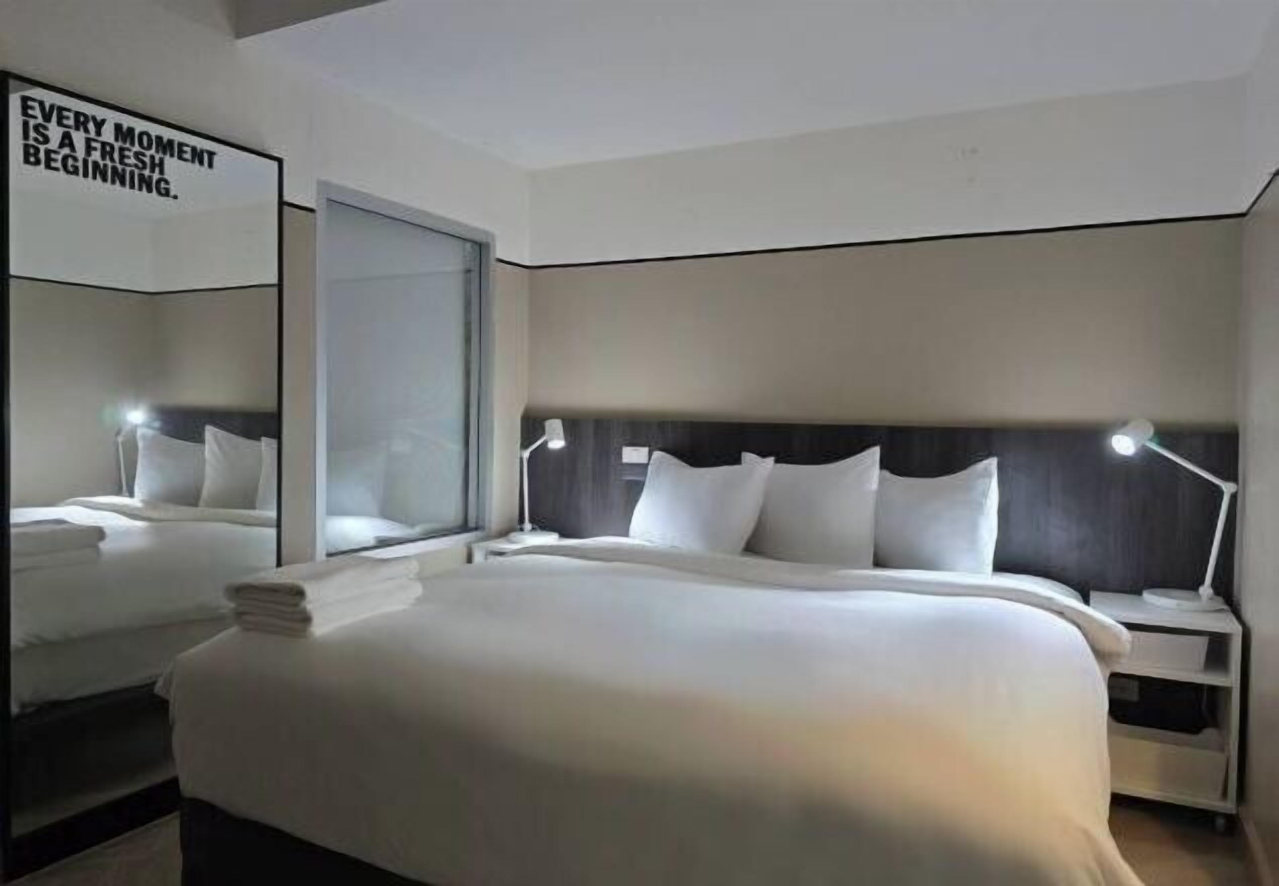 Individuelt dekorert, individuelt innredet, skrivebord og lydisolert