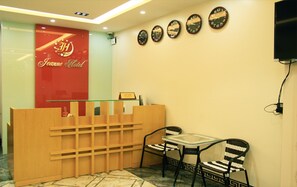 Reception - Jeanne Hotel (Cao Bang)