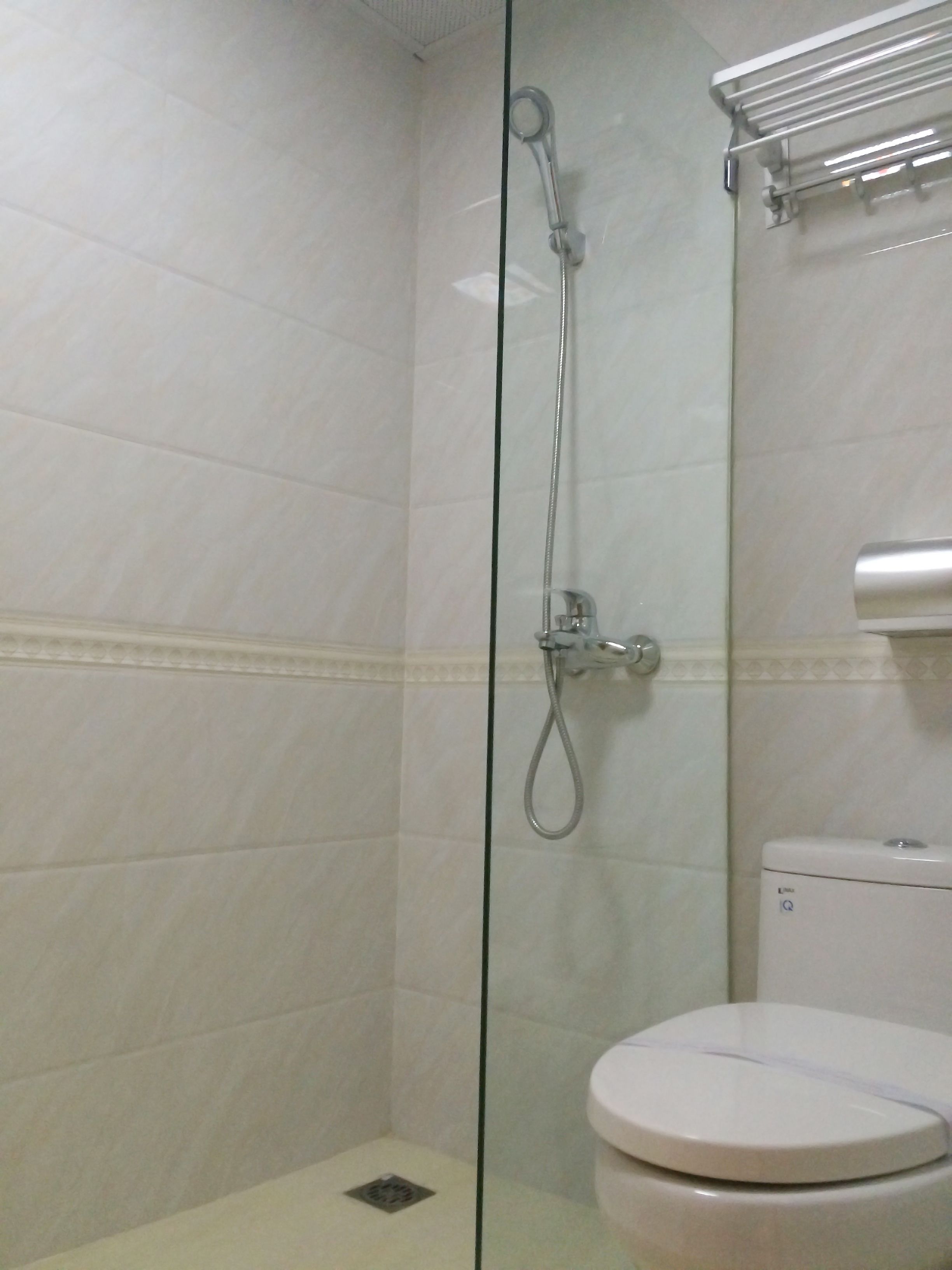 family room | 1 bedroom, premium bedding, pillow-top beds, minibar