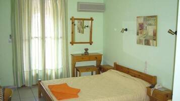 Soundproofing, iron/ironing board, free cots/infant beds, free WiFi