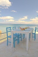 Se sirven desayunos, almuerzos, cenas y cocina internacional 