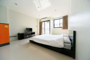 Standard Room | Rollaway beds, free WiFi, bed sheets - The Pixel Places (Nonthaburi)