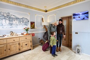 บริเวณประตูทางเข้า