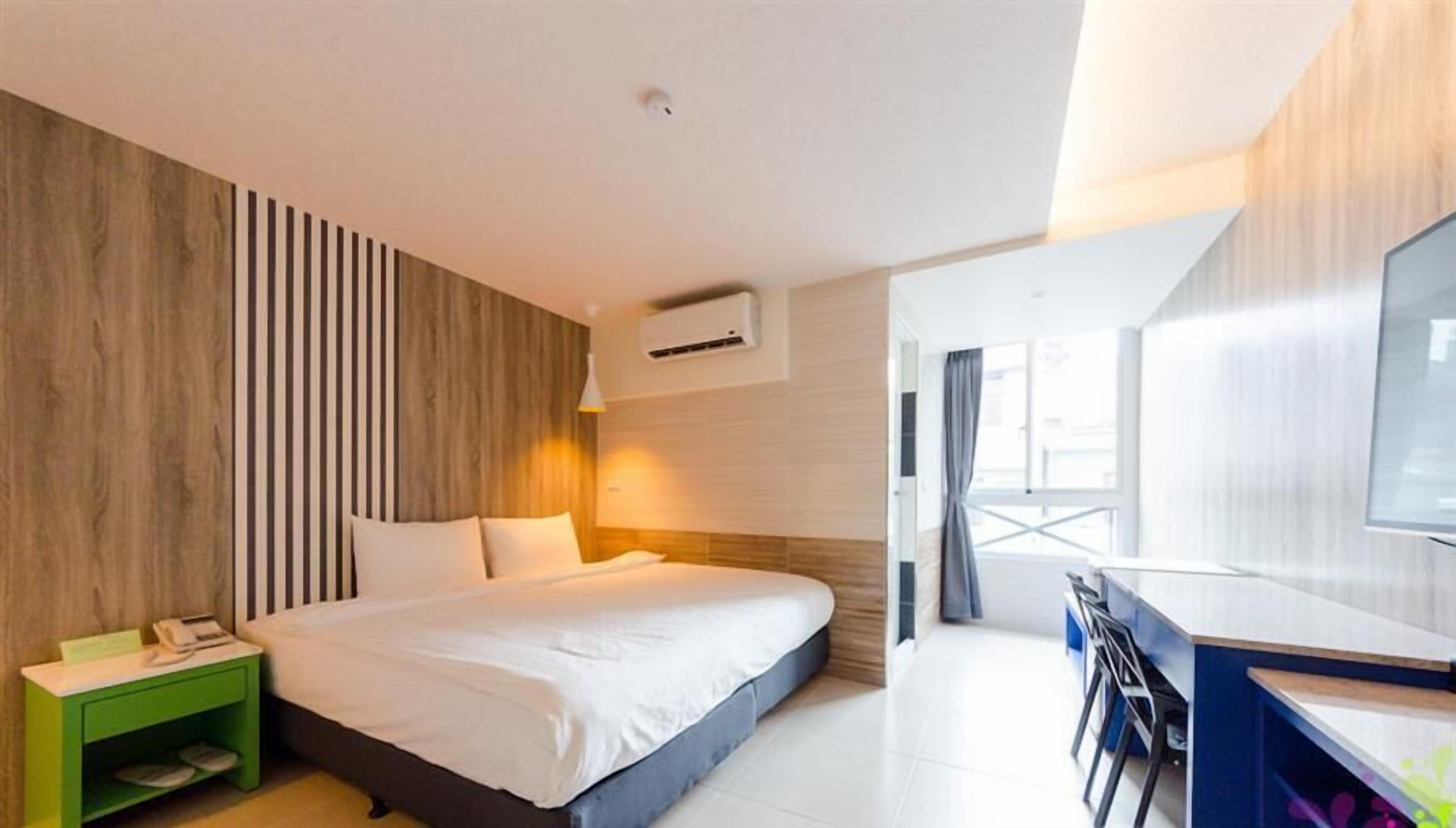 standard double room | desk, blackout curtains, iron/ironing board, free wifi