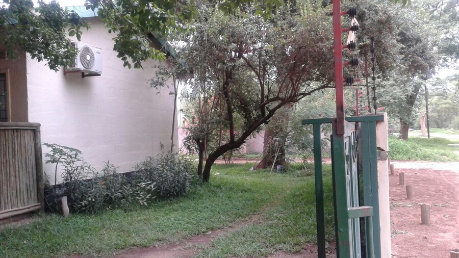 Kazungula Guest House