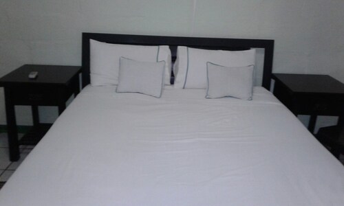 Kazungula Guest House