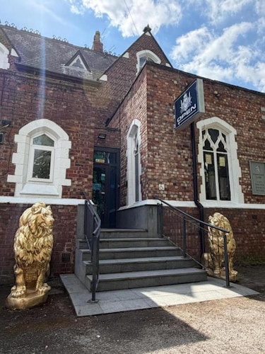 Milverton Court by OYO