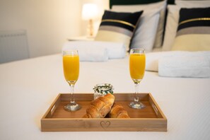 Food and drink - Milverton Court by OYO (Manchester)