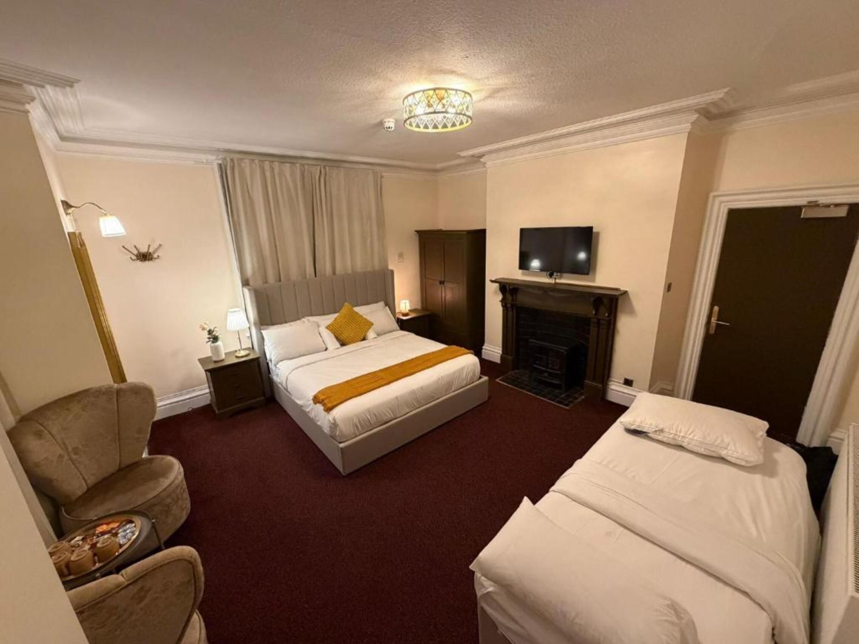 Deluxe Triple Room