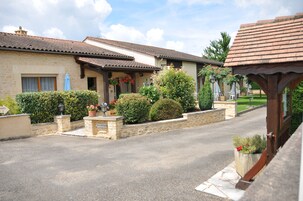 Fachada de la propiedad