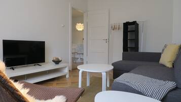 1 Schlafzimmer, Schreibtisch, Bügeleisen/Bügelbrett, Babybetten