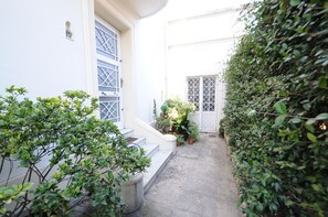 Villa | Terrace/patio