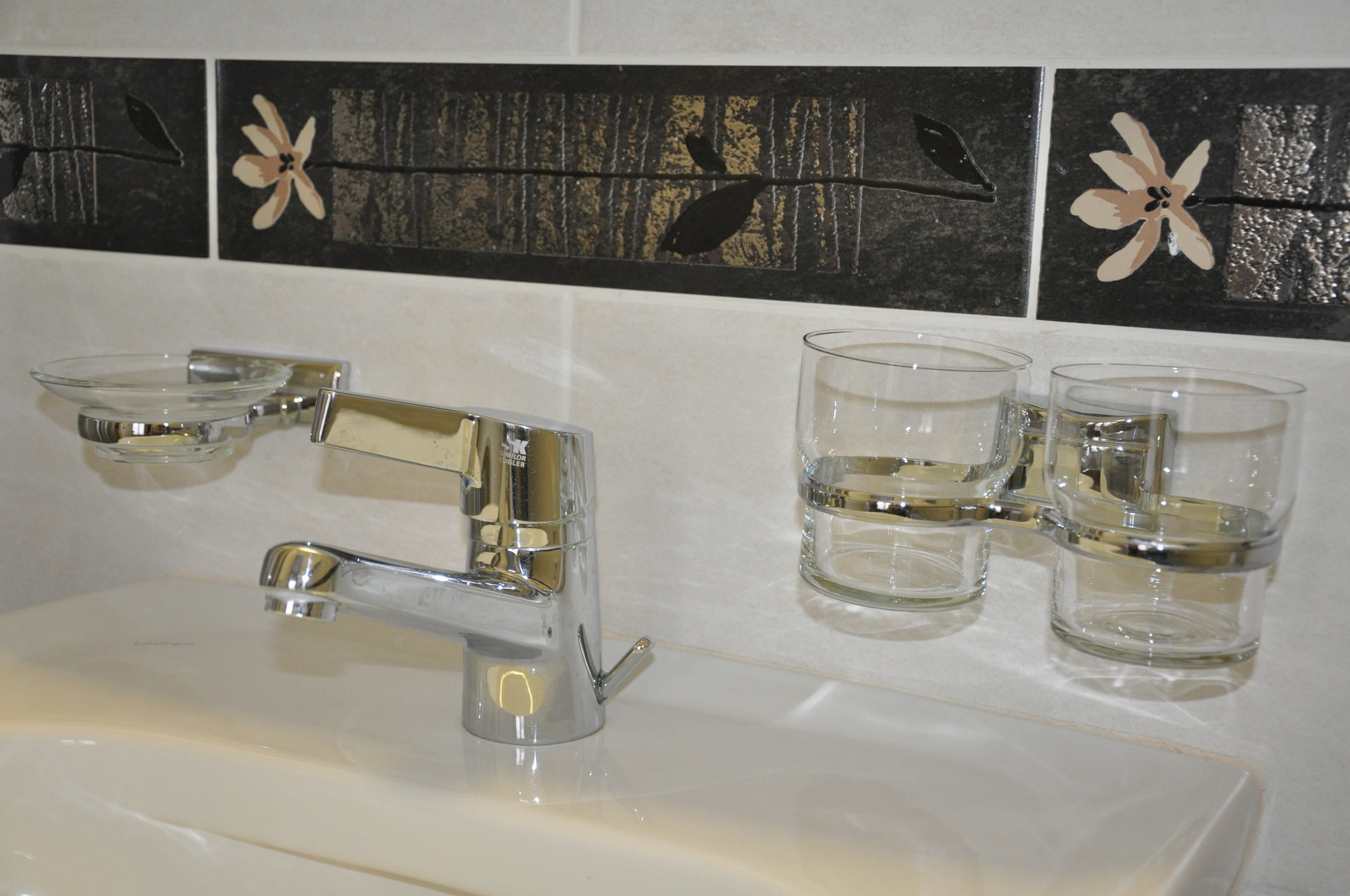 twin room | bathroom | free toiletries, hair dryer, towels