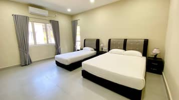 3 bedrooms, desk, laptop workspace, iron/ironing board