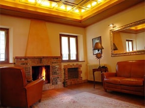 Lobby sitting area - Villa Chiopris (Chiopris-Viscone)