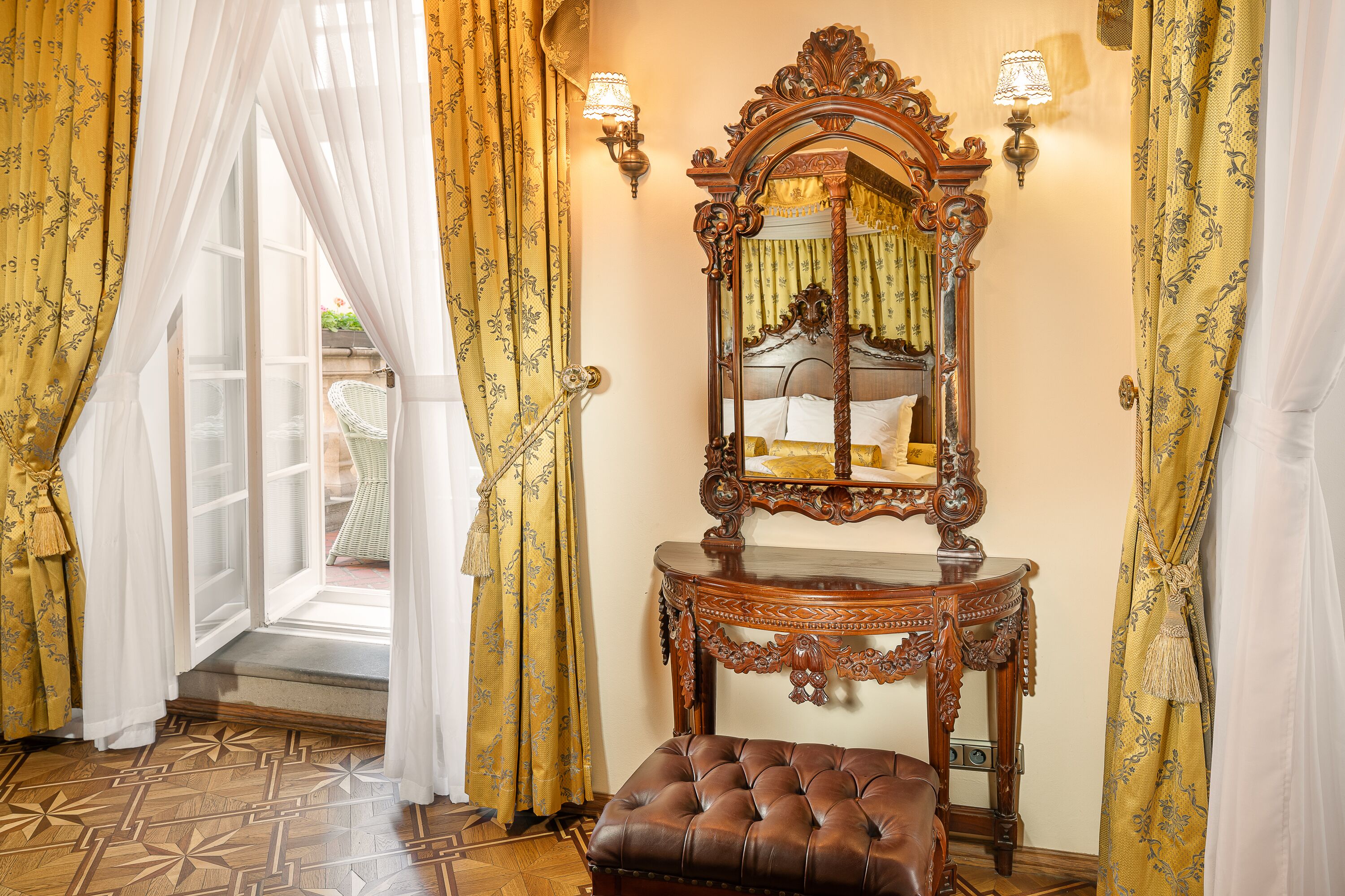 suite | terrace/patio