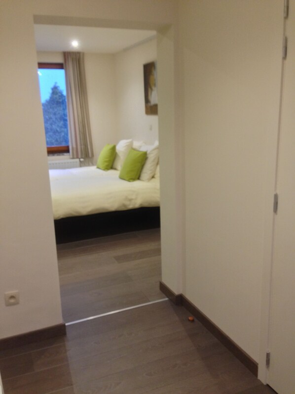 Double Room | Premium bedding, minibar, desk, iron/ironing board - RectoVersoVV (Sint-Pieters-Leeuw)