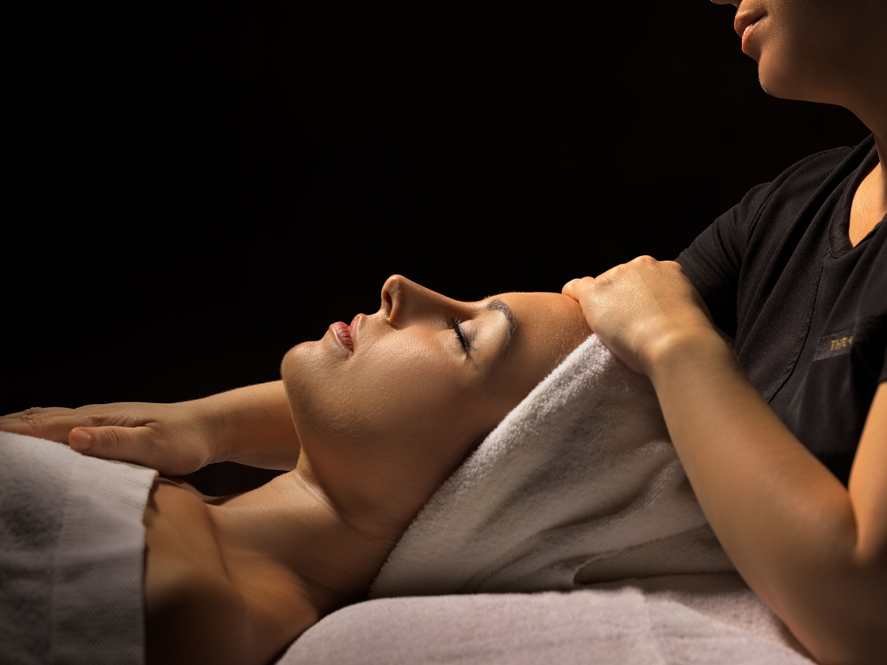 sauna, hot tub, body treatments, hot stone massages