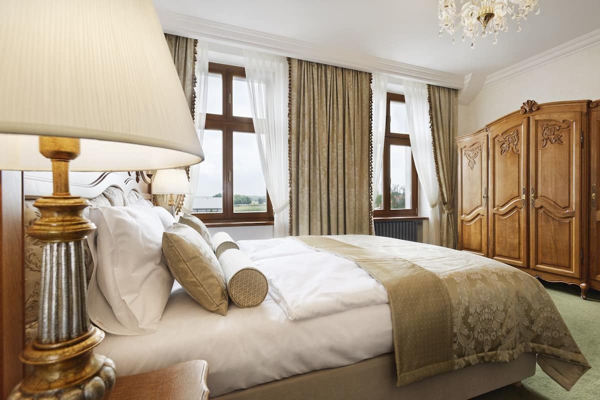 Standard Double Room (Palac) | 1 bedroom, minibar, in-room safe, desk
