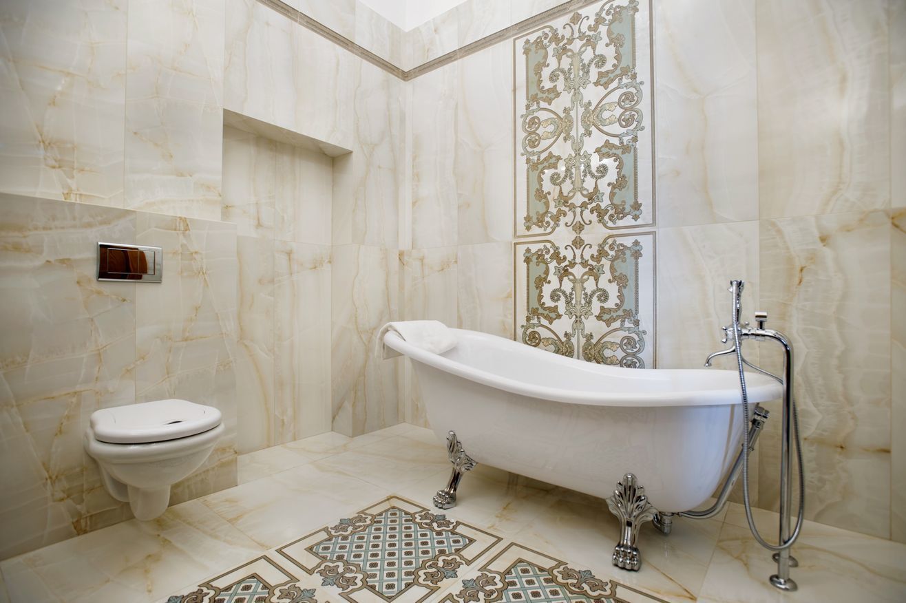 standard double room (palac) | bathroom | free toiletries, hair dryer, bathrobes, slippers