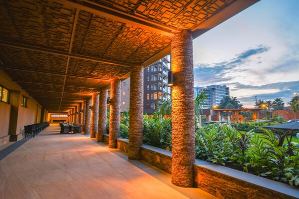 Interior entrance - Speke Apartments Wampewo (Kampala)