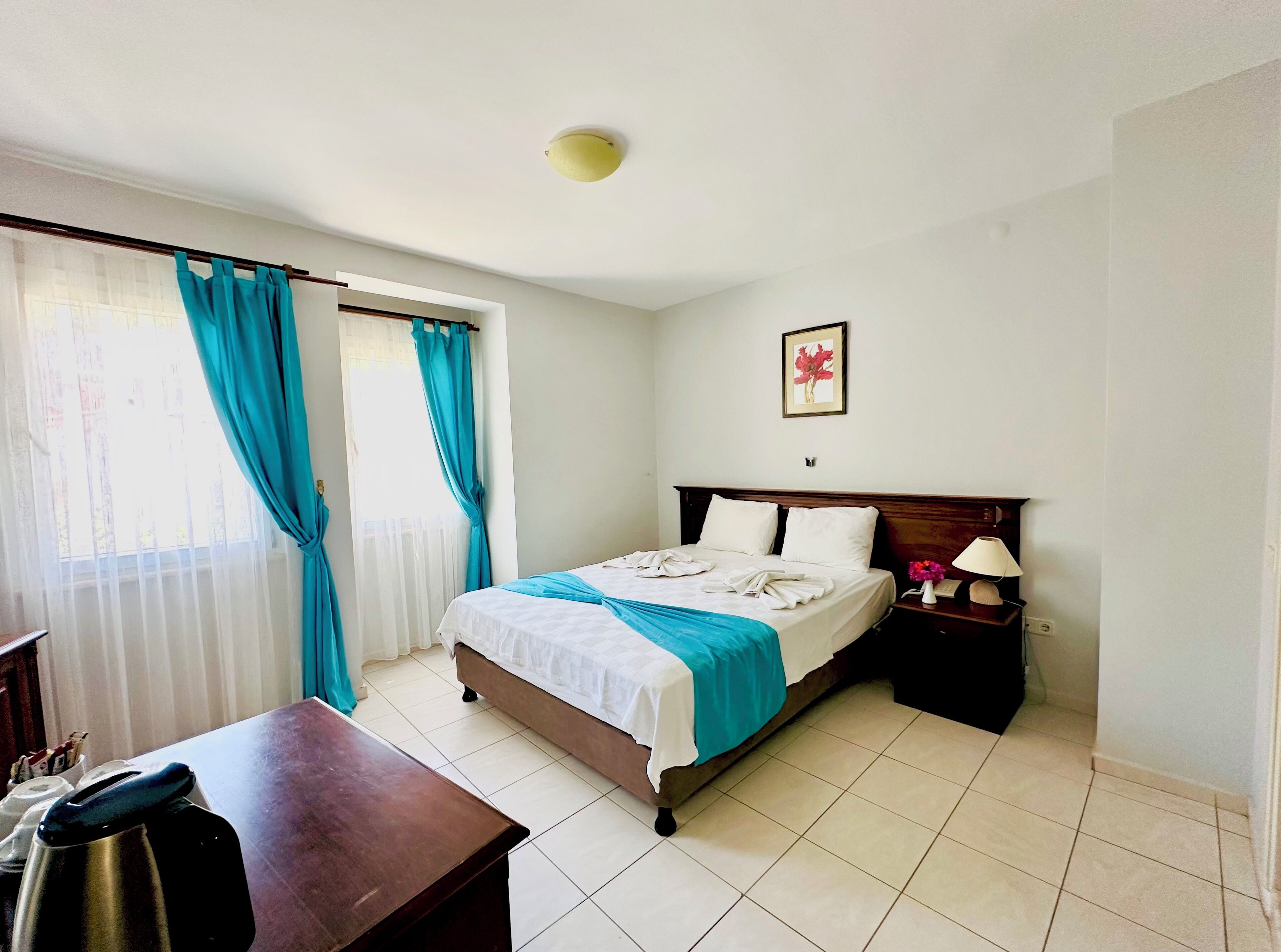 junior suite, 2 bedrooms | 1 bedroom, minibar, in-room safe, desk